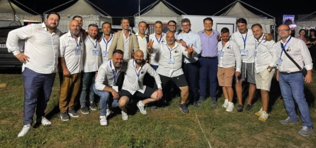 Marigliano, Via Vittorio Veneto: Gigi Finizio "scassa", chiusura alla grande. Tre giorni di boom di presenze con la carica delle migliaia 8 6bf58e10 23fb 43a4 ad8e 201fcfe50f5c
