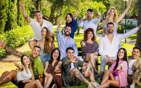Temptation Island, Studio: "400mila italiani lo hanno guardato col patner. Per psicologi: "E' solo curiosità, sadismo non c'entra" 6 COPPIE TEMPTATION ISLAND 3258 1 e1752228679775