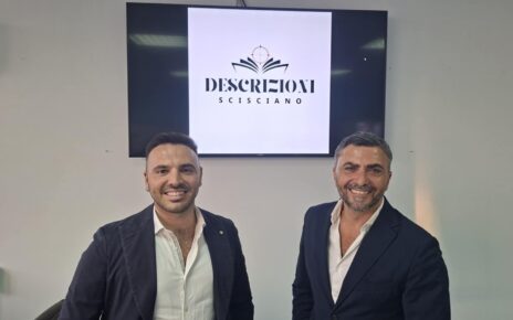 VIDEO-INTERVISTA – Scisciano, tra silenzi politici e nuove visioni: gli architetti Ruopolo e Mascia presentano “Descrizioni” 3 Descrizioni foto primapagina