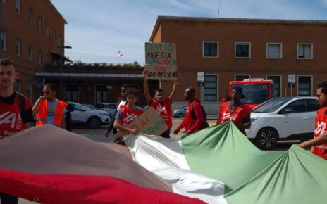 Pace, diritti e accoglienza: la comunità islamica e le associazioni in piazza a Marigliano 3 FB IMG 1751814276593