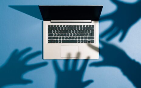 Cyberbullismo, sociale e AI. la Proposta al Governo: "Comunicazione e Linguaggio" nuova materia scolastica 5 GIORNATA CONTRO BULLISMO E CYBERBULLISMO