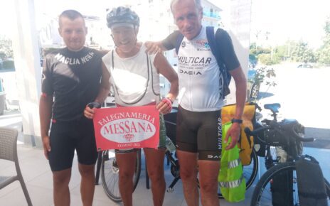 Lincontro di Amantea il cicloturista polacco Dino Naglieri Leonardo Cavazzi