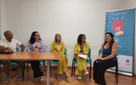 Salerno crede nei suoi ragazzi: presentata la seconda edizione di “Formiamoci per il futuro” 4 WhatsApp Image 2025 07 24 at 11.29.28