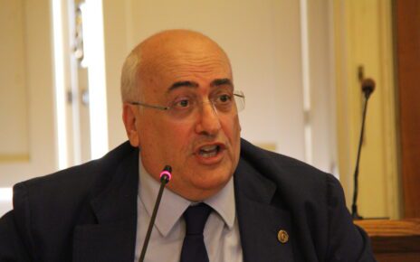 West Nile, la Asl di Avellino intensifica la prevenzione: "Nessun caso, ma sorveglianza attiva" 5 assemblea sindaci rummo con ferrante 3
