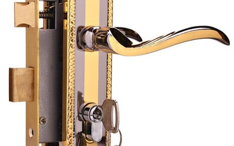 Servizi necessari per vivere sereni: perché è importante avere sempre qualcuno da poter chiamare 3 lock 5573670 640