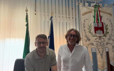 Brusciano, il sindaco Romano nomina Mercatelli in giunta: sarà assessore con delega alla Polizia Municipale e Risorse Umane 6 martinelli e sindaco