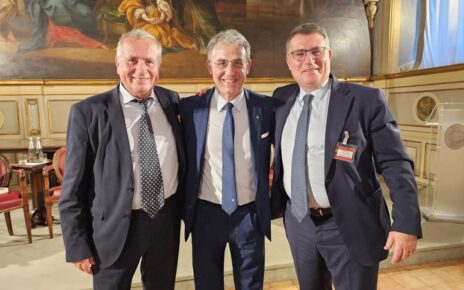 Campania, Anniversario scomparsa Angelo Vassallo. Fondazione Vassallo: "Invitiamo tutti i cittadini a mettere a dimora un albero il 5 Settembre" 3 Dario Vassallo Massimo Vassallo 2