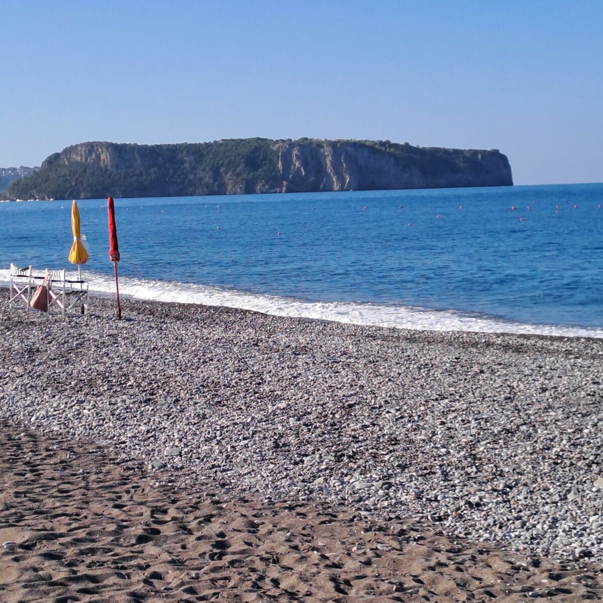 Praia a Mare boom di presenze di turisti napoletani 4 Isola di Dino scaled