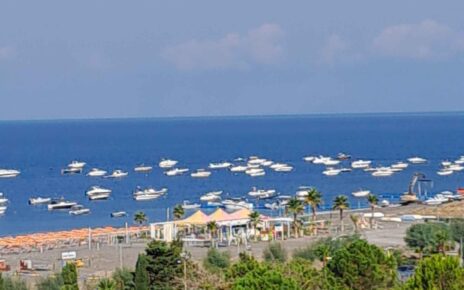 Praia a Mare boom di presenze di turisti napoletani 7 Panorama