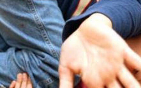 Portici, 78enne arrestato per abusi sessuali sulle nipoti 3 b6afb54624f4c93f24105fade4cccc5e