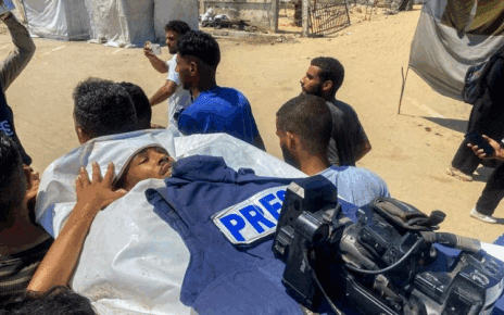 Gaza, attacco israeliano su ospedale Nasser: 29 morti, tra le vittime cinque giornalisti 4 gaza giornalista afp
