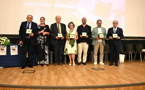 Capri, grande successo per la prima edizione del Concorso Nazionale "Liriche e Storie da Capri 2025" 7 5ebc3fcb 67d7 252d 054c de66c2a7e30f