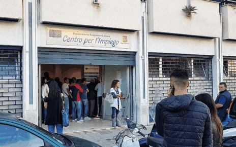 Campania, Saiello (M5S): "Approvato emendamento M5S che proroga la graduatoria informatici Centri per l'Impiego" 4 Centro per limpiego Palermo 4