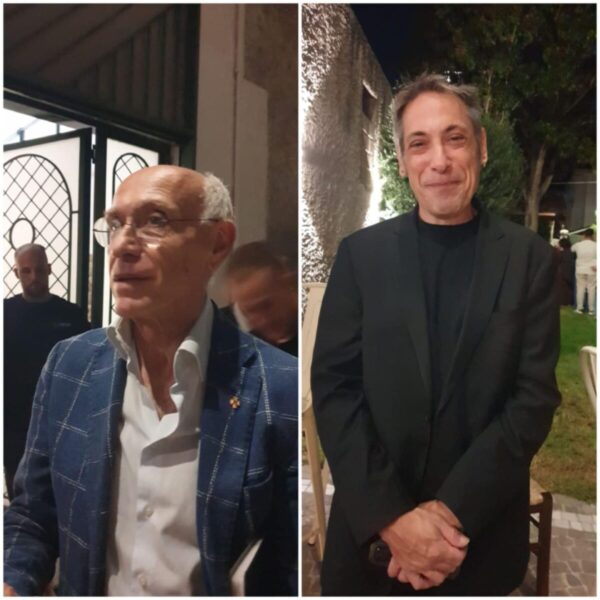 Dallo scugnizzo al mito: il teatro di Raffaele Viviani risplende nell’antologia di Claudio Antonio Santella 8 da85f77a bd96 4bf8 a223 2b736056c27e scaled