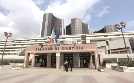 tribunale napoli 900x600 1