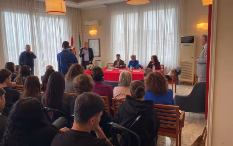 Torre del Greco, Dacia Maraini incontra gli studenti al Circolo Nautico 8 Incontro con Dacia Maraini 1