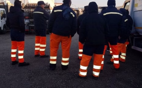 Castel Volturno, Operatori Ecologici senza stipendio. Simonelli (M5S): "Una ferita morale e politica per il territorio" 3 Sciopero operatori ecologicimod