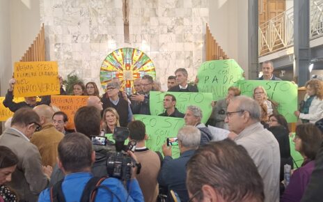Caivano, chiesa gremita per l’iniziativa a sostegno di don Patriciello. Borrelli: “Segnale forte a sostegno di don Maurizio e contro la camorra" 5 caivano 2