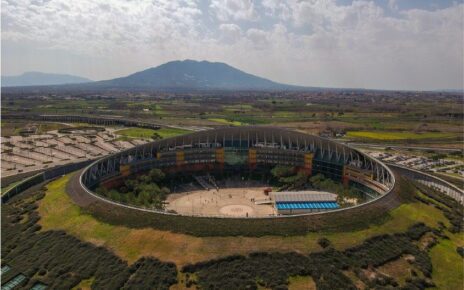 Nola, operaio in fin di vita dopo una caduta al centro commerciale Vulcano Buono 5 vulcano buono panoramica1