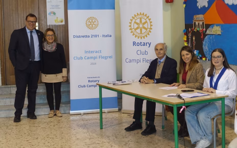 Pozzuoli, Rotary e Interact insieme: no alla violenza, sì alle vaccinazioni 4 DSC01723 1