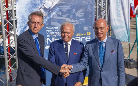 Da sx Sindaco G. Manfredi Pres. Afina G. Amato Pres Bcc Napoli A. Manzo