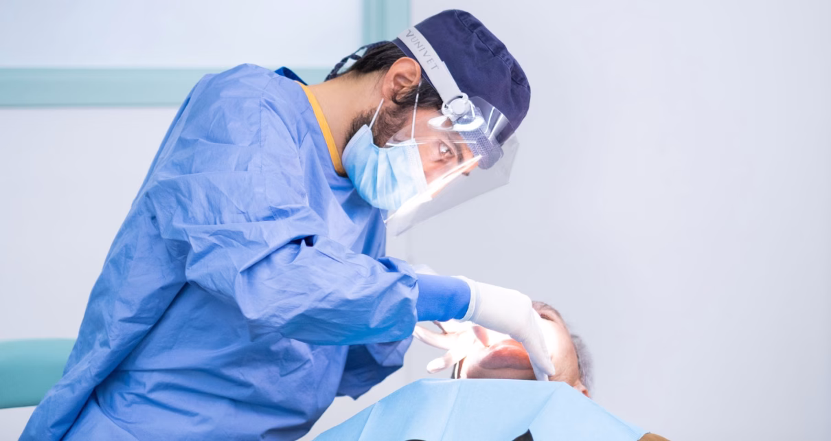 IMPLANTOLOGIA a Brescia