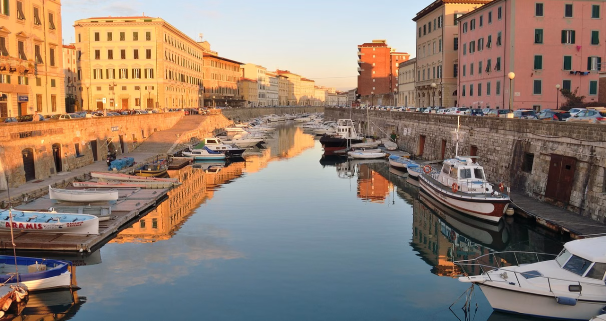 livorno 2034861 1280