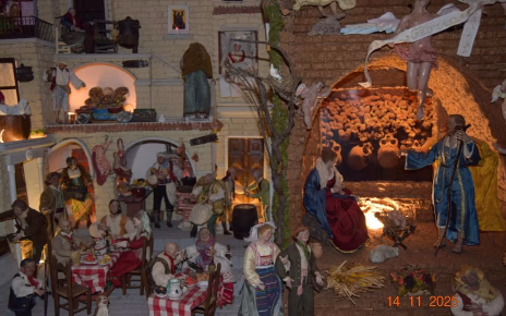 La luce oltre il buio: il presepe di Angelo Di Maio incanta la Mostra Internazionale dei presepi della Fondazione Verona per l'Arena 5 presepe angelo osteria e grotta