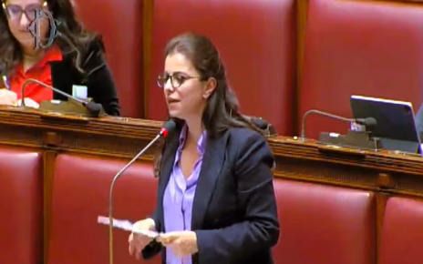 Campania, Auriemma (M5S): "Domani la Commissione Ecomafie per la Terra dei Fuochi" 4 Il deputato Carmela Auriemma 2