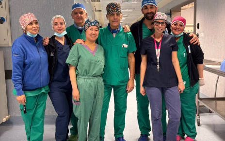 Napoli, Cardarelli: operata a 102 anni per un cancro al seno. L'équipe di chirurgia senologica: "Mai rinunciare alle cure, il tumore non ha età" 7 cardarelli trunfio equipe