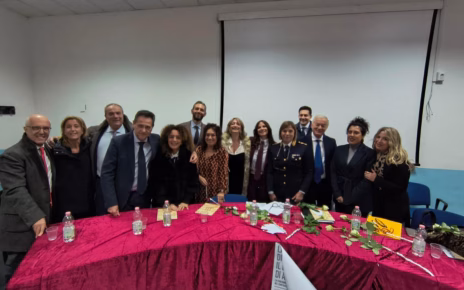 Dialogo e tutela: consenso unanime all’incontro organizzato dagli avvocati di Nola 6 ce272a09 d137 48e4 af94 4ffda640423e