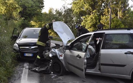 crescono gli incidenti stradali listat quindici vittime lanno