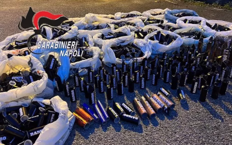 Capodanno, maxi sequestro di botti illegali tra Napoli e provincia: tre arresti e oltre 1.600 candelotti 5 d890f479b0141a1fbb1c23e72634de26