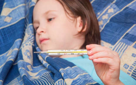 Influenza, la pediatra: "Febbre alta anche per 5 giorni, va gestita" 5 febbre alta nei bambini 1541x1024 1