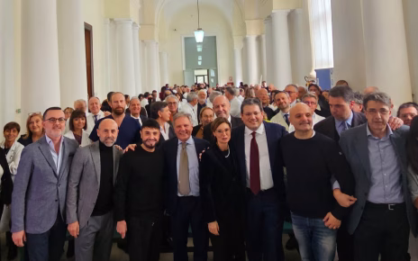 Napoli, Cardarelli: auguri nel segno della donazione sangue con Peppe Iodice e Gigi Finizio 5 scambio auguri cardarelli con iodice e finizio 2025
