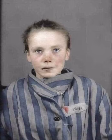 2. Czeslawa Kwoka polacca cattolica 14 anni. Uccisa ad Auschwitz il 18 Febbraio 1943