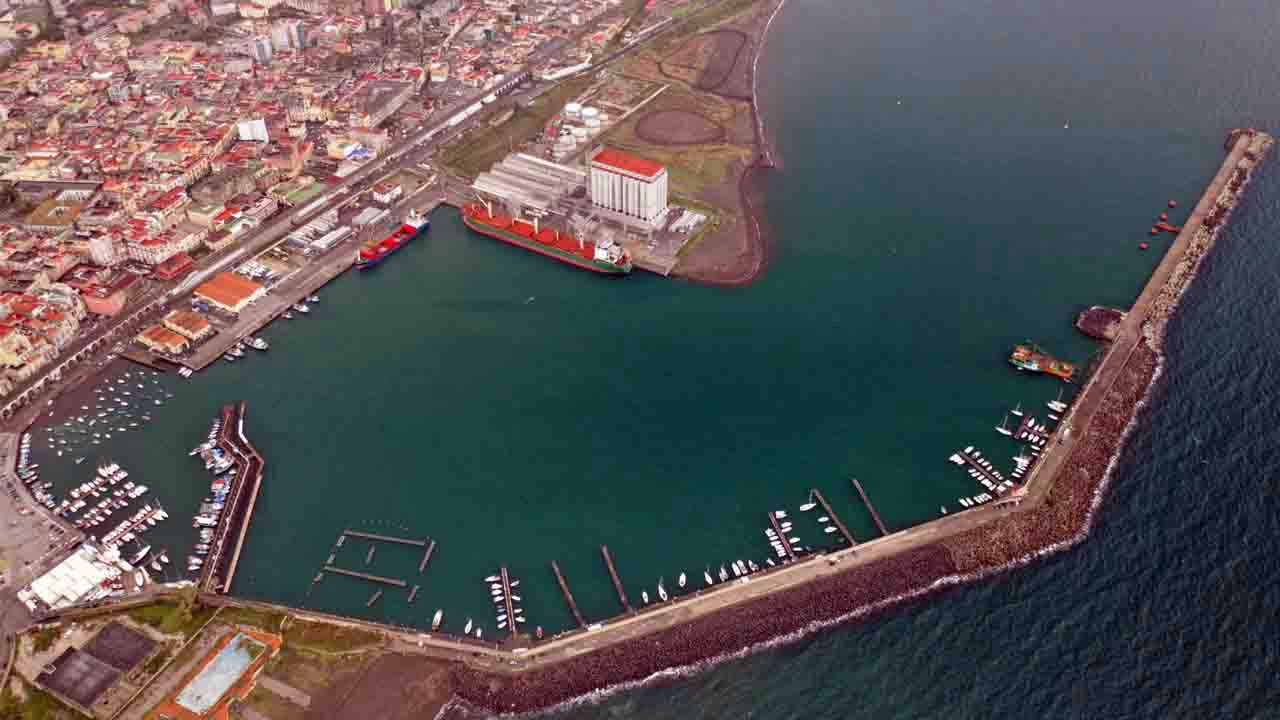 34532 torre annunziata il futuro del porto annunziata noi favorevoli ora tocca al governo