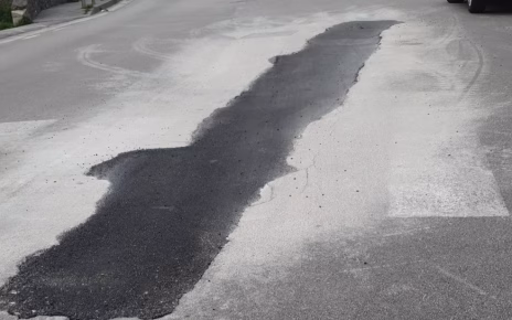 Torre Annunziata, lavori fatti male al manto stradale: il Comune sanziona 10 ditte 5 53712 e annunziata lavori al manto stradale fatti male il comune sanziona 10 ditte