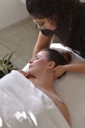 Lilly Abdalla, operatrice del benessere, unica rappresentante del Trentino e fra le più giovani massaggiatrici a Sanremo 2026 3 598E90DF 9CB2 4F71 9112 1CFA3401C88D