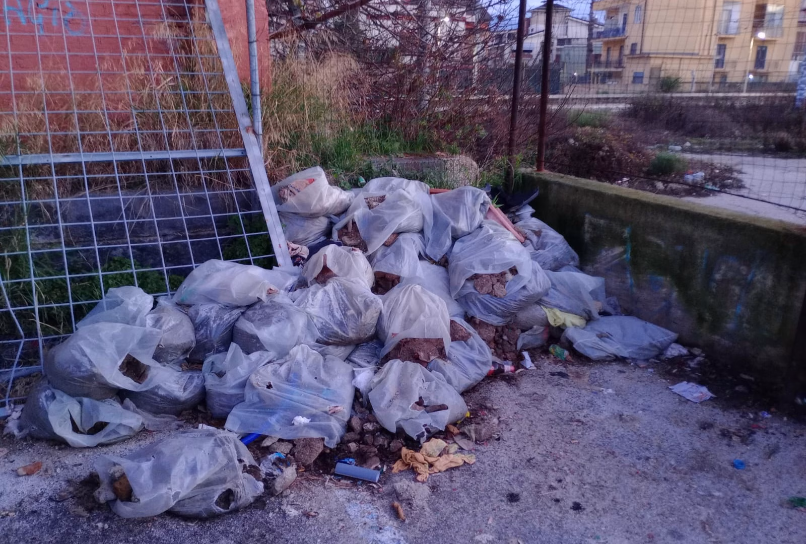 Foto parcheggio stazione 2