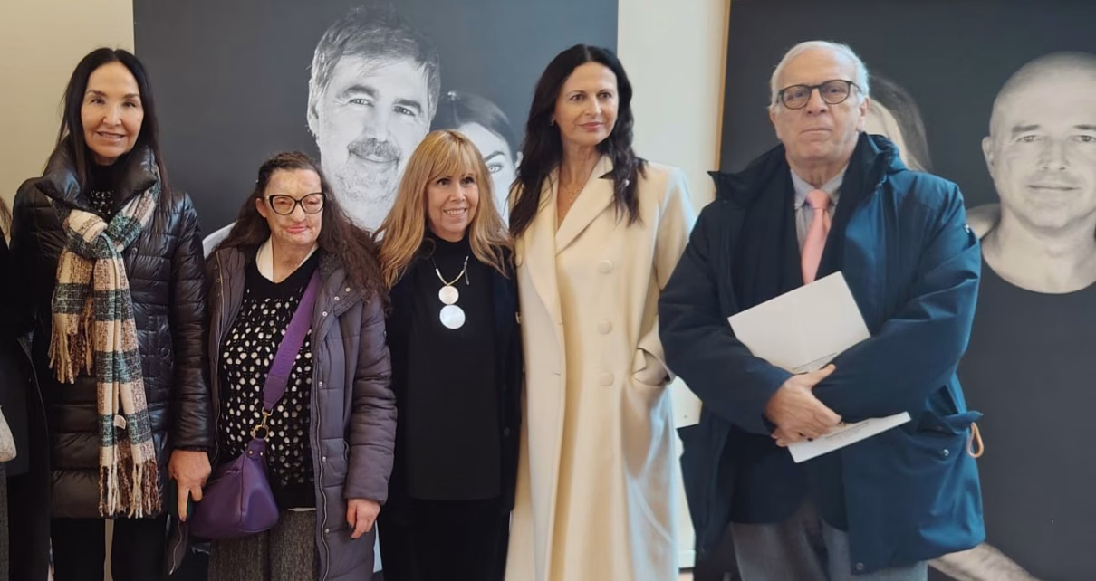 Foto presentazione Sala Cola