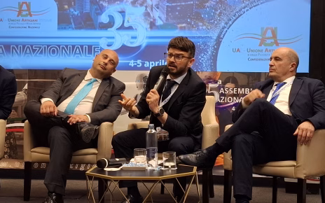 L'Italia delle botteghe vuote, mancano all'appello 750mila artigiani: l'allarme dell'Unione Artigianato Artistico e Tradizionale 4 Francesco Michele Abballe al centro