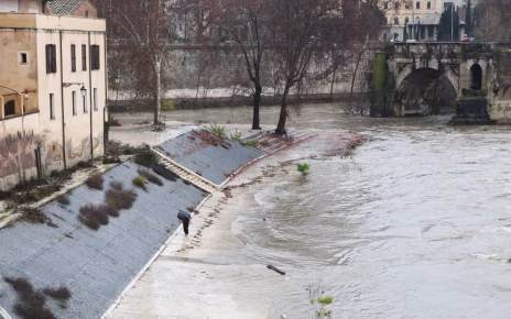 Lazio, esondazioni e allagamenti: interviene l'Ordine dei Geologi 4 maltempo roma fiume