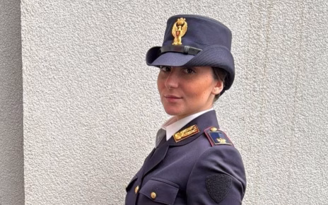 Cercola, Carrotta: "Martina Coppola entra nella Polizia di Stato, vanto per la comunità. Una tradizione familiare al servizio della legalità" 7 martina carlotta