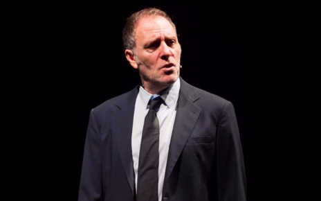 Salerno, al Teatro Verdi "Giù la Maschera": incontro con Valerio Mastrandrea 3 mastrandea1