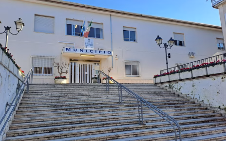 Campania, nessuno scioglimento del Comune di Capaccio Paestum: "Mesi di allarmismo e speculazione politica vengono clamorosamente smentiti dai fatti" 3 municipio capaccio paestum