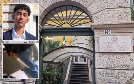 La Spezia, tragedia a scuola. Maimone: "Introdurre la materia Comunicazione come strumento di contrasto alla violenza fin dalle scuole primarie ispirata alle parole di Papa Francesco" 5 studente accoltellato la spezia ansa