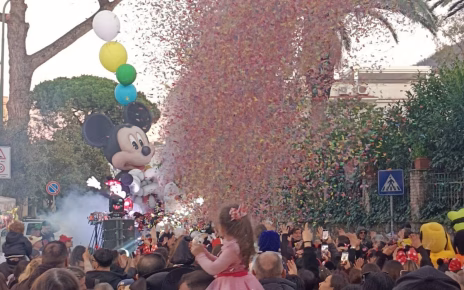 Carnevale a Pollena Trocchia, grande successo per la due giorni 2 Carnevale a Pollena Trocchia 3mod