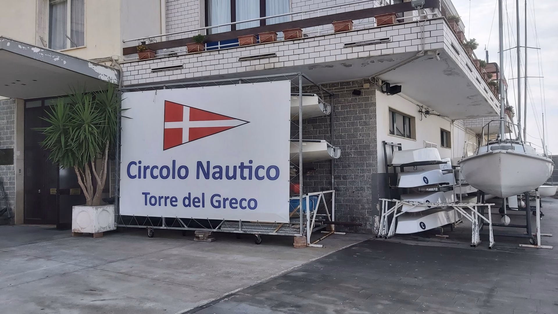 La sede del Circolo Nautico Torre del Greco 1
