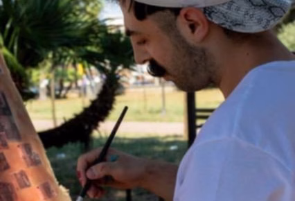 Dalla tempesta di pensieri alla tela, la visione di Cobra Creativo: "Le mie opere sono un urlo al mondo" 5 cobra creativo